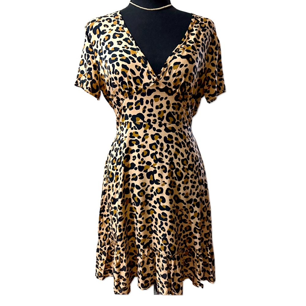 NWOT Women's Leopard Dress size Small
